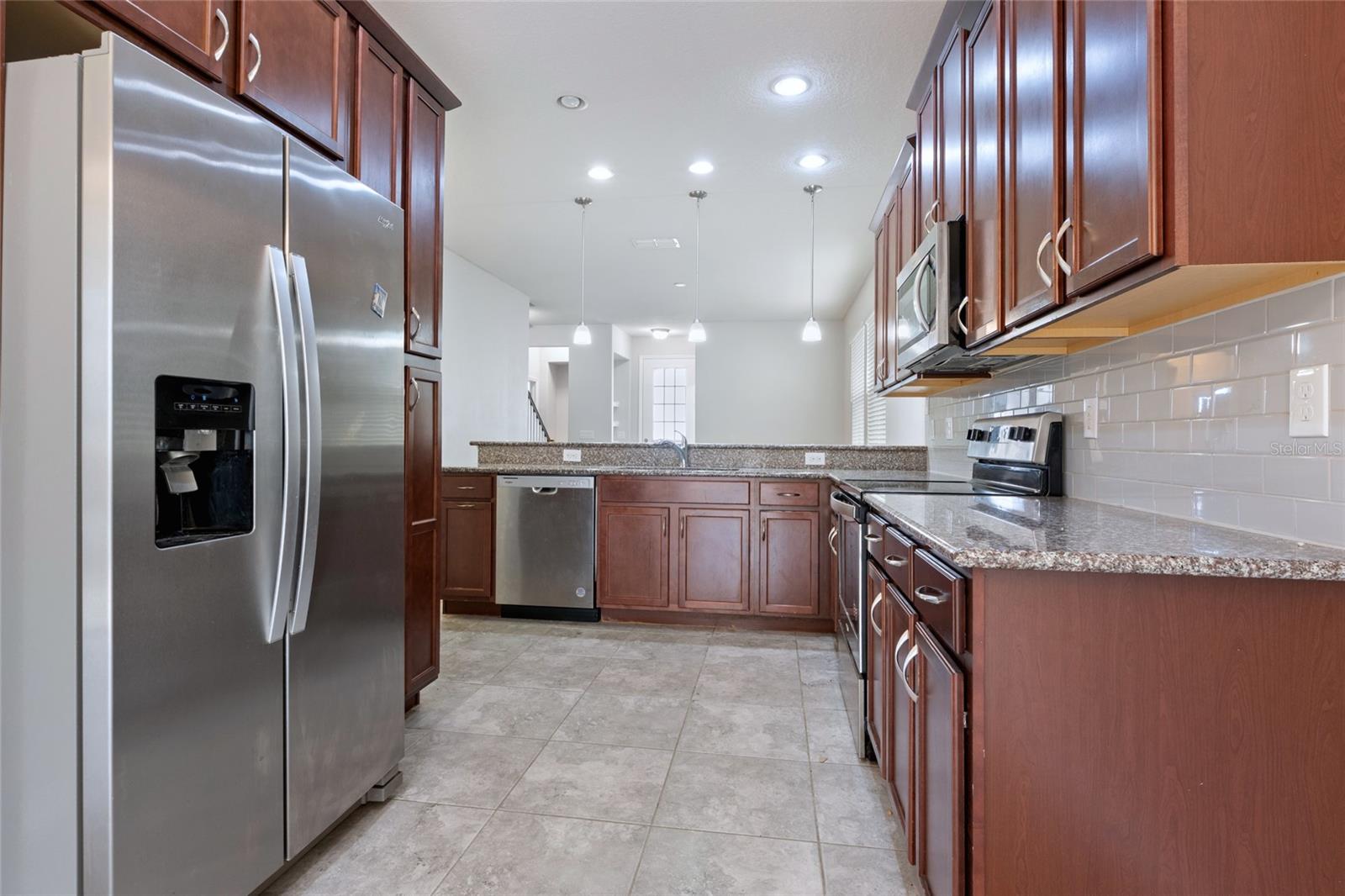 TAPESTRY PH 4 - Residential