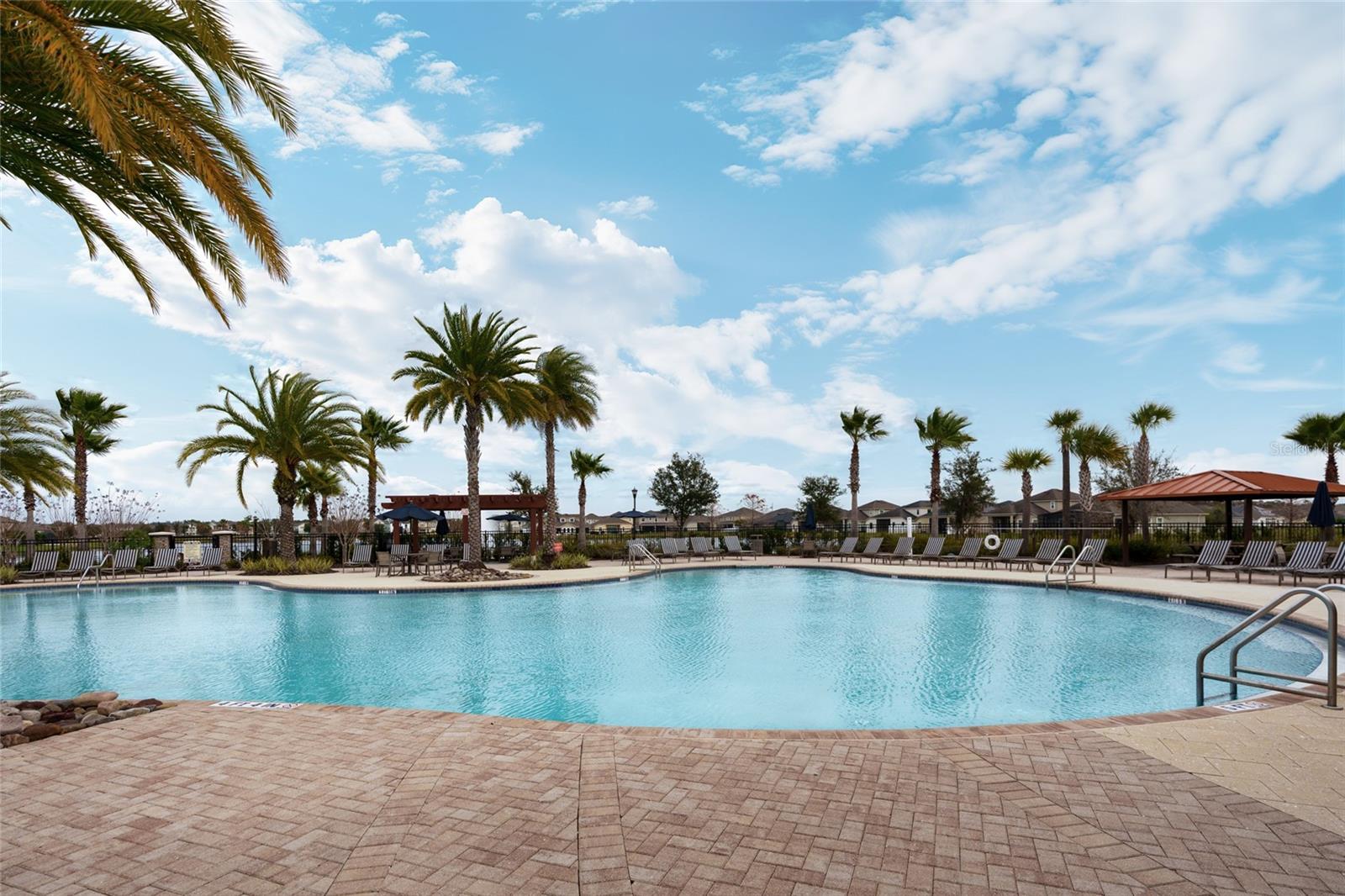 TAPESTRY PH 4 - Residential