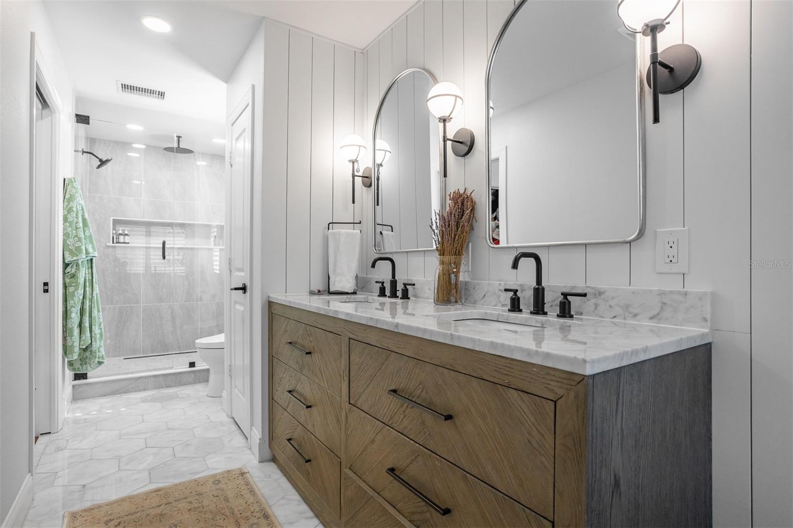 WOOD GROVE - Residential