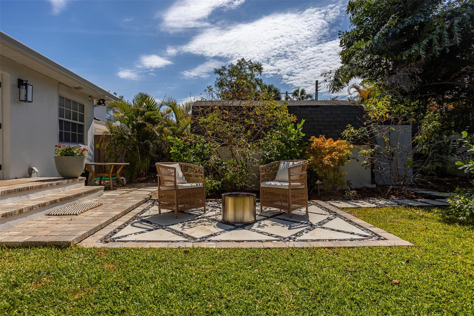 WOOD GROVE - Residential