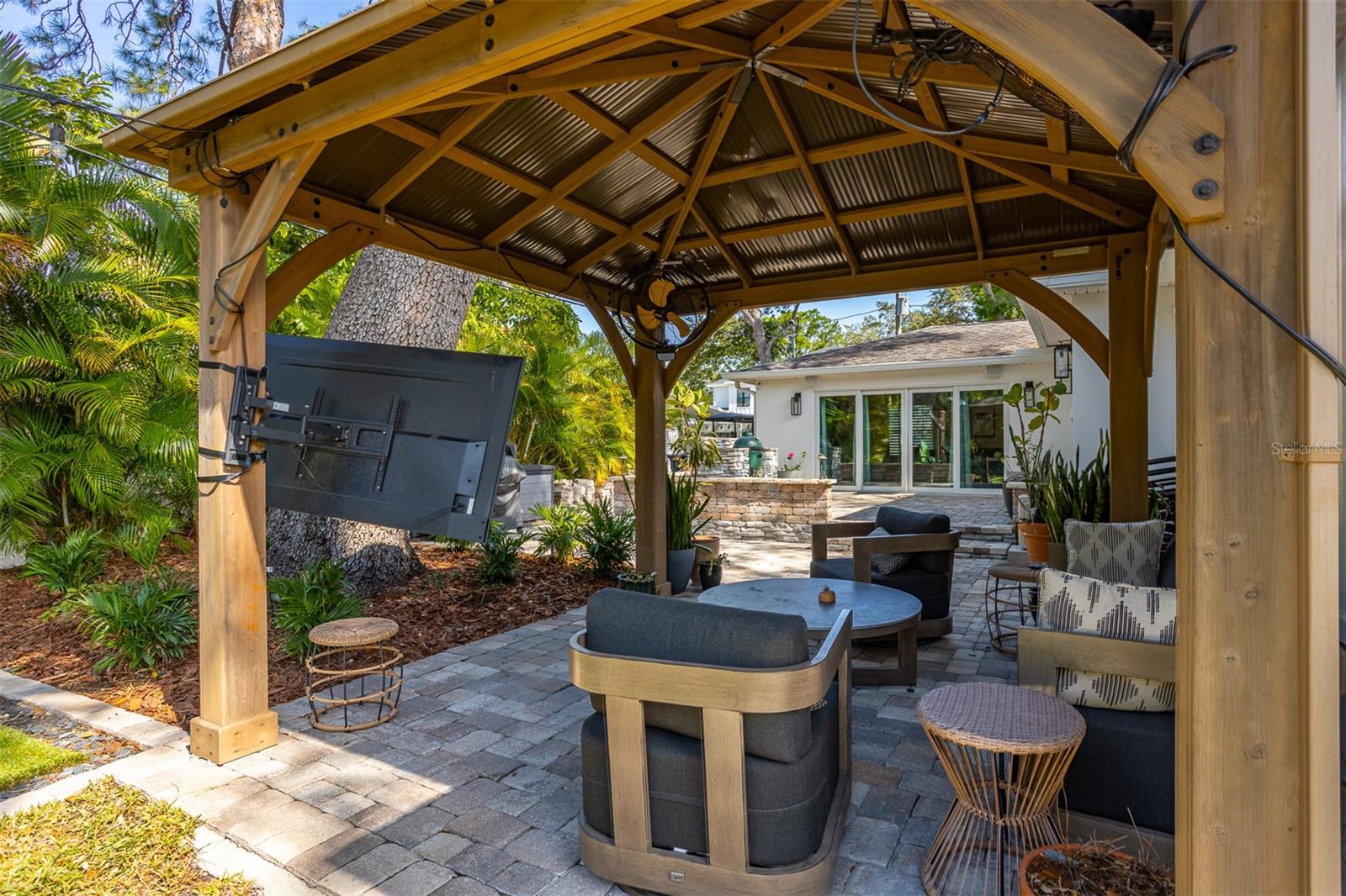 WOOD GROVE - Residential