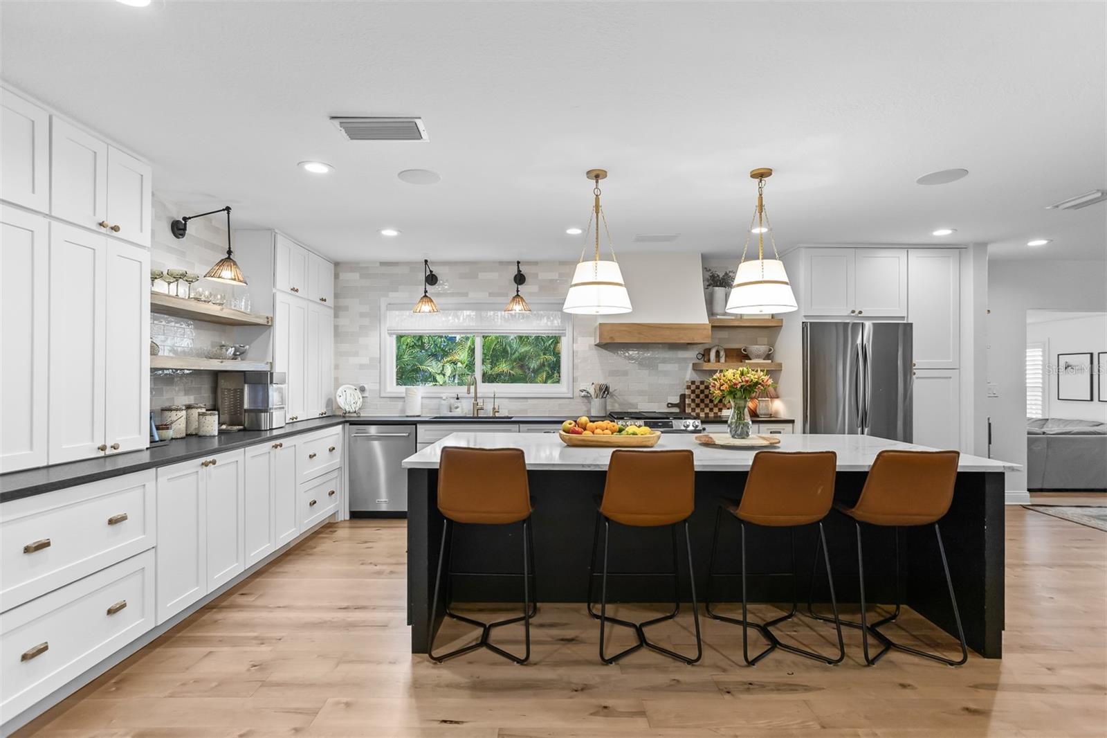 WOOD GROVE - Residential