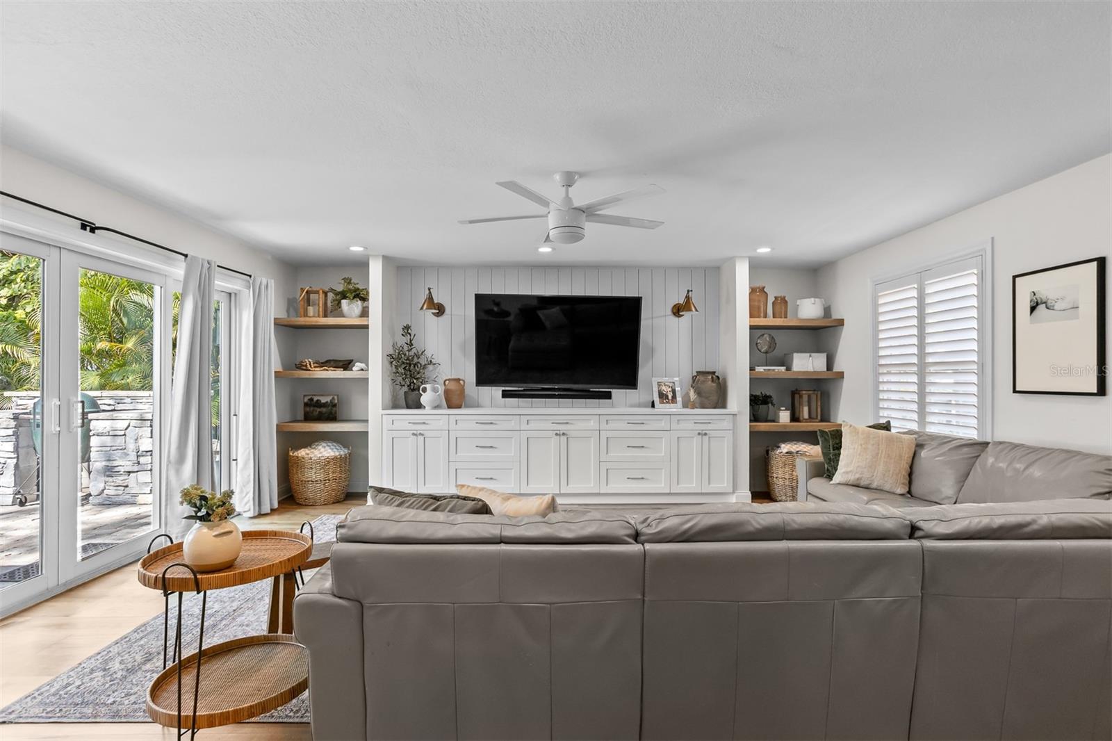 WOOD GROVE - Residential