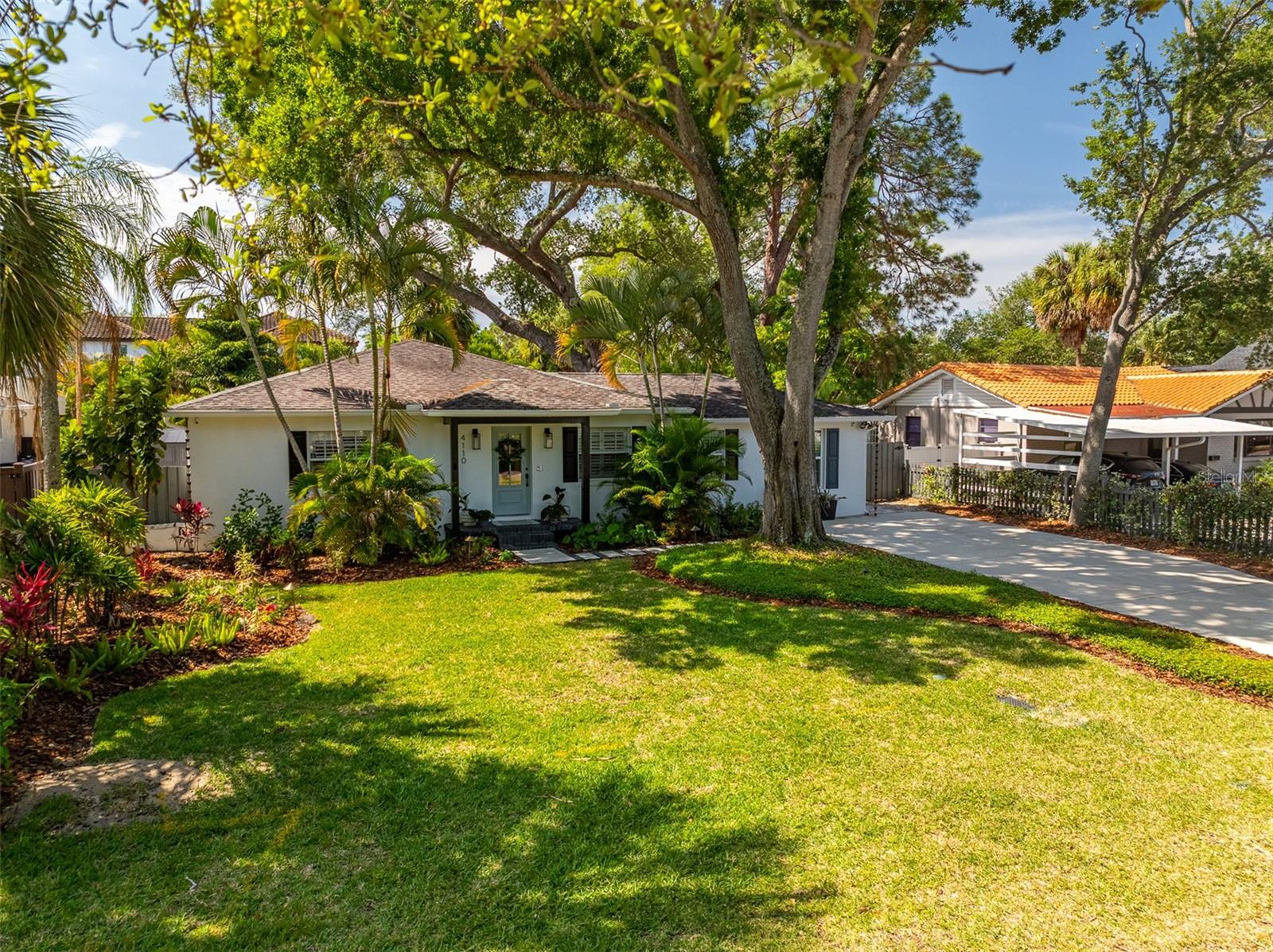 WOOD GROVE - Residential