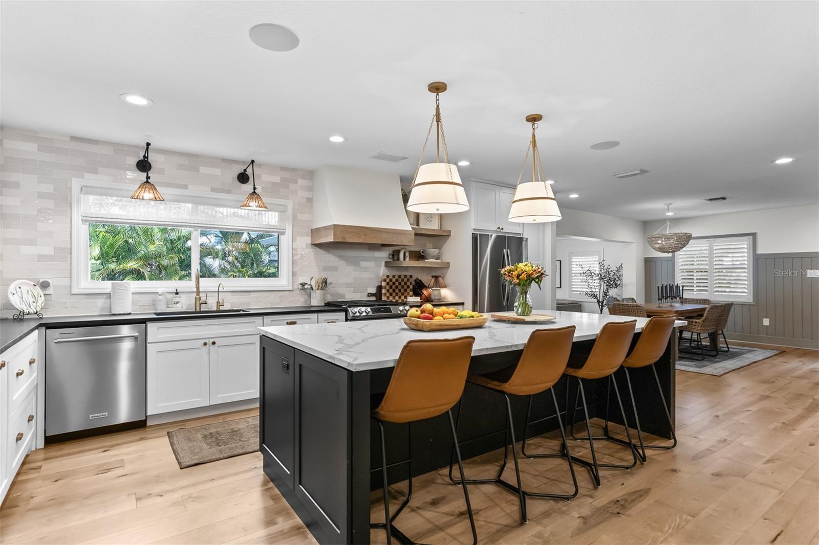 WOOD GROVE - Residential
