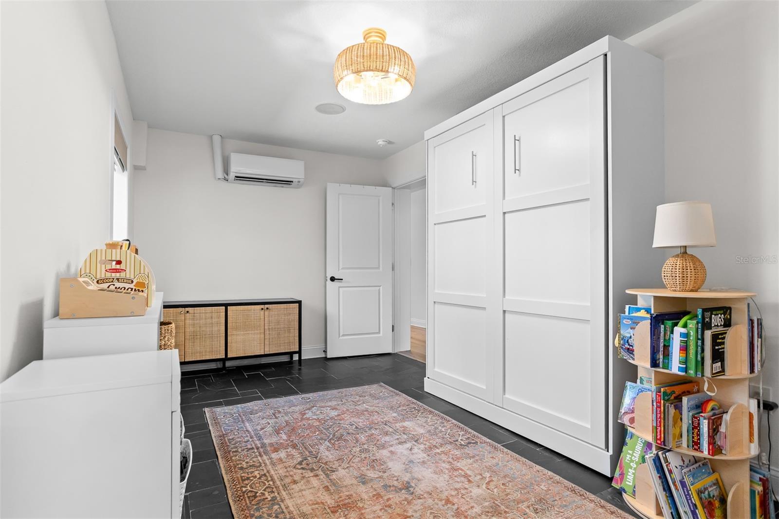 WOOD GROVE - Residential