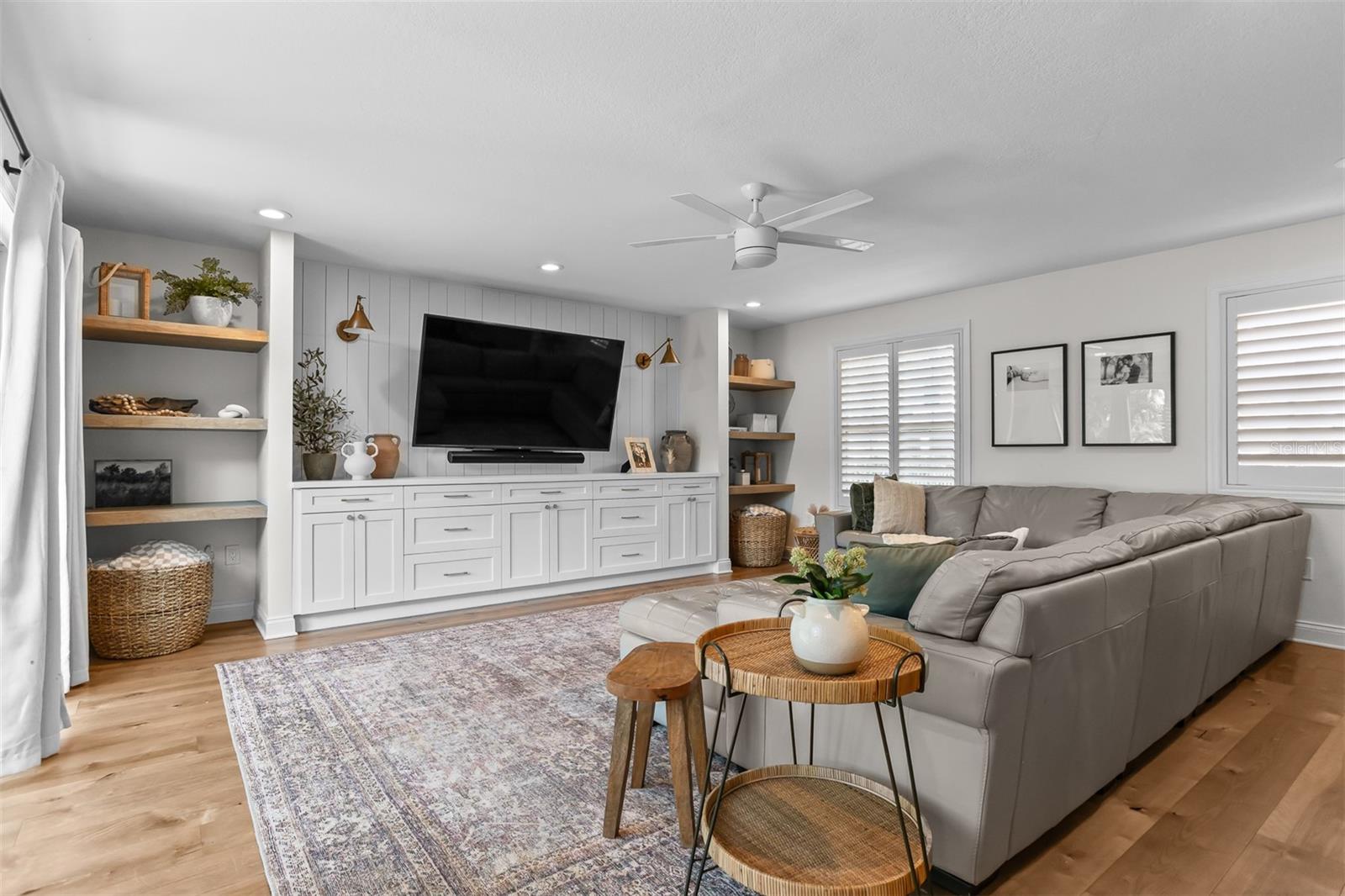 WOOD GROVE - Residential