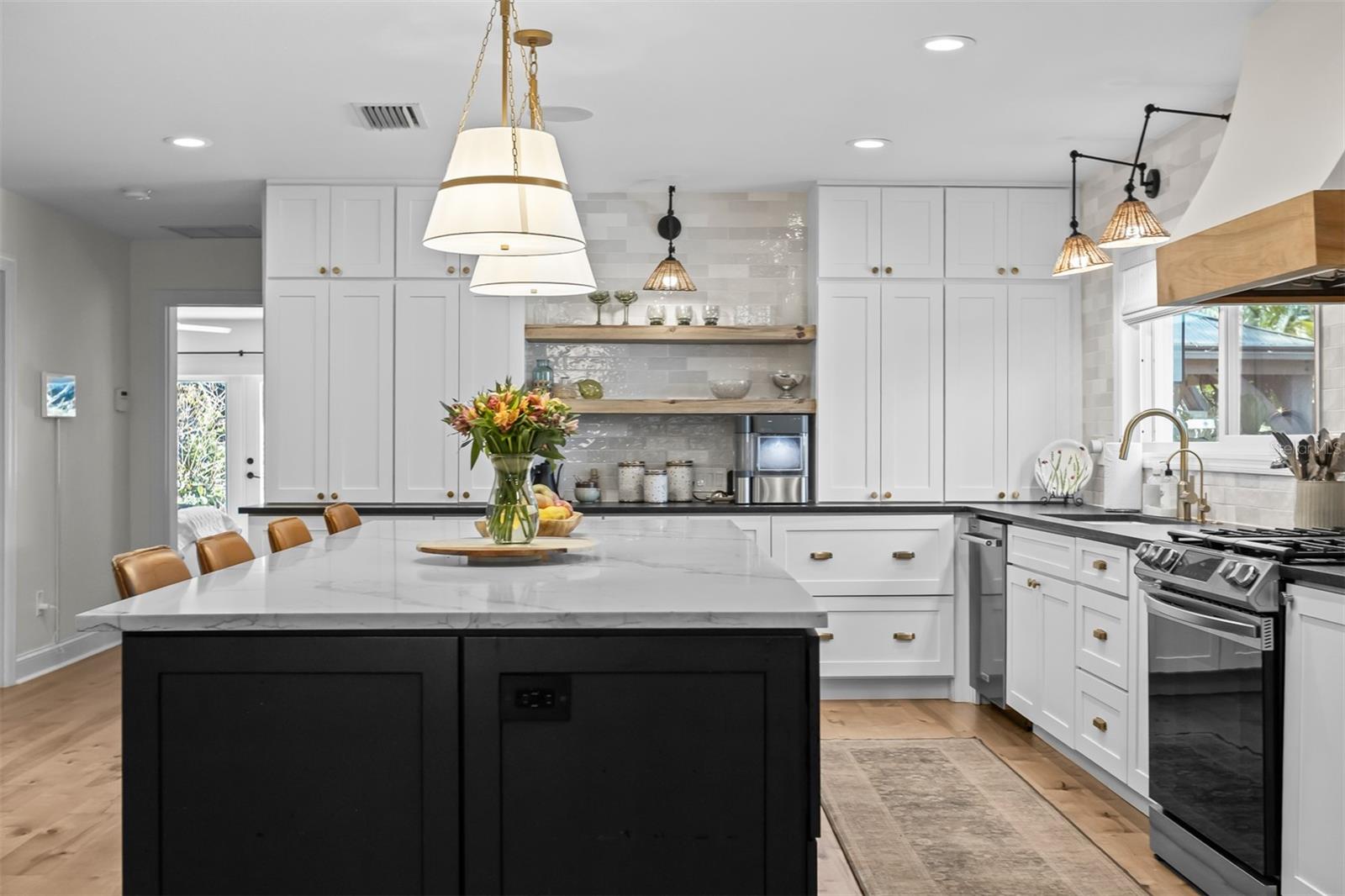 WOOD GROVE - Residential
