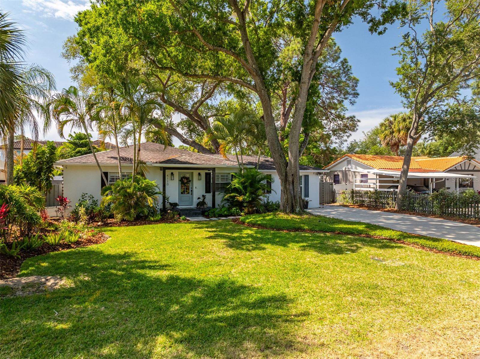 WOOD GROVE - Residential