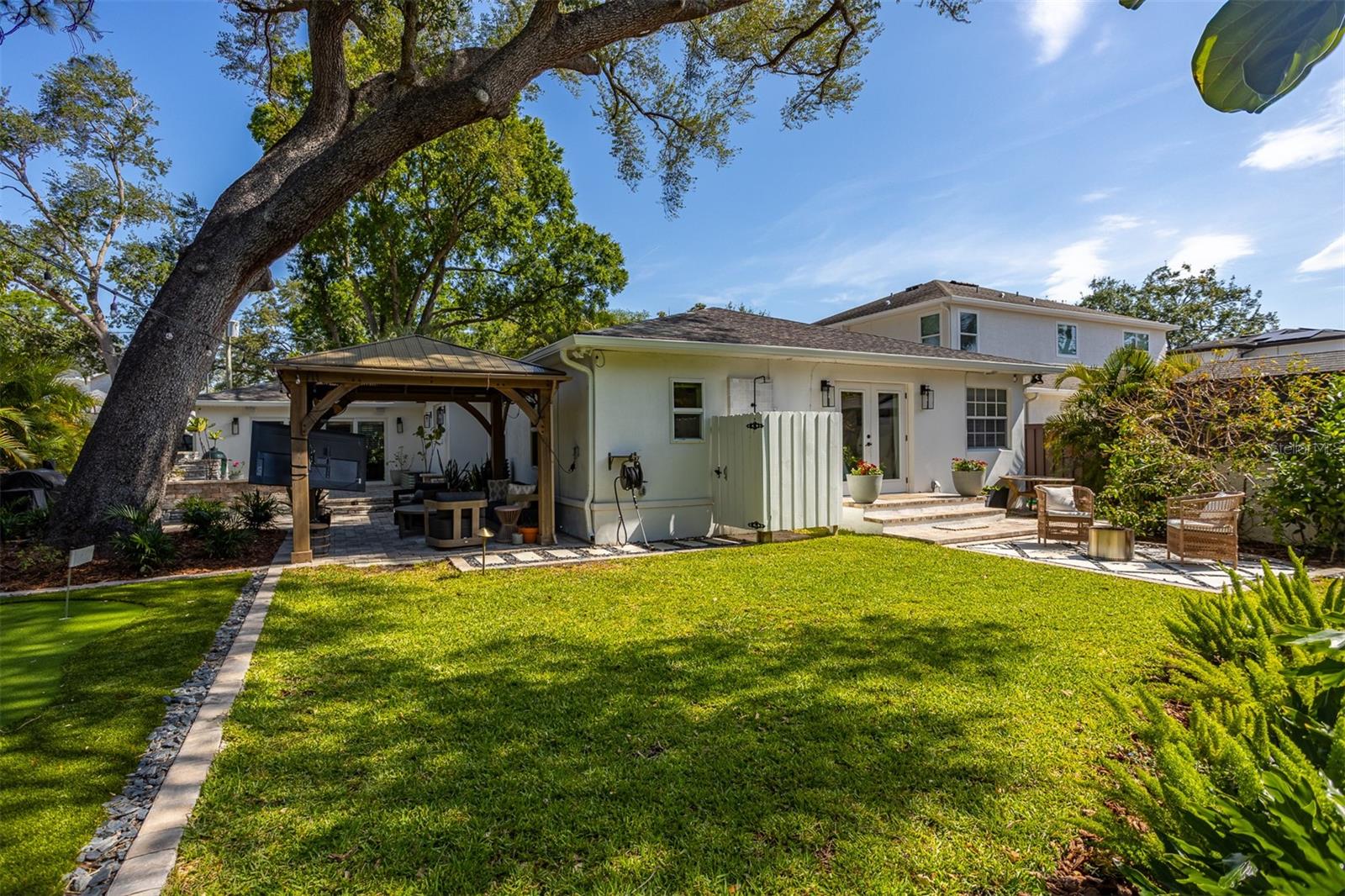 WOOD GROVE - Residential