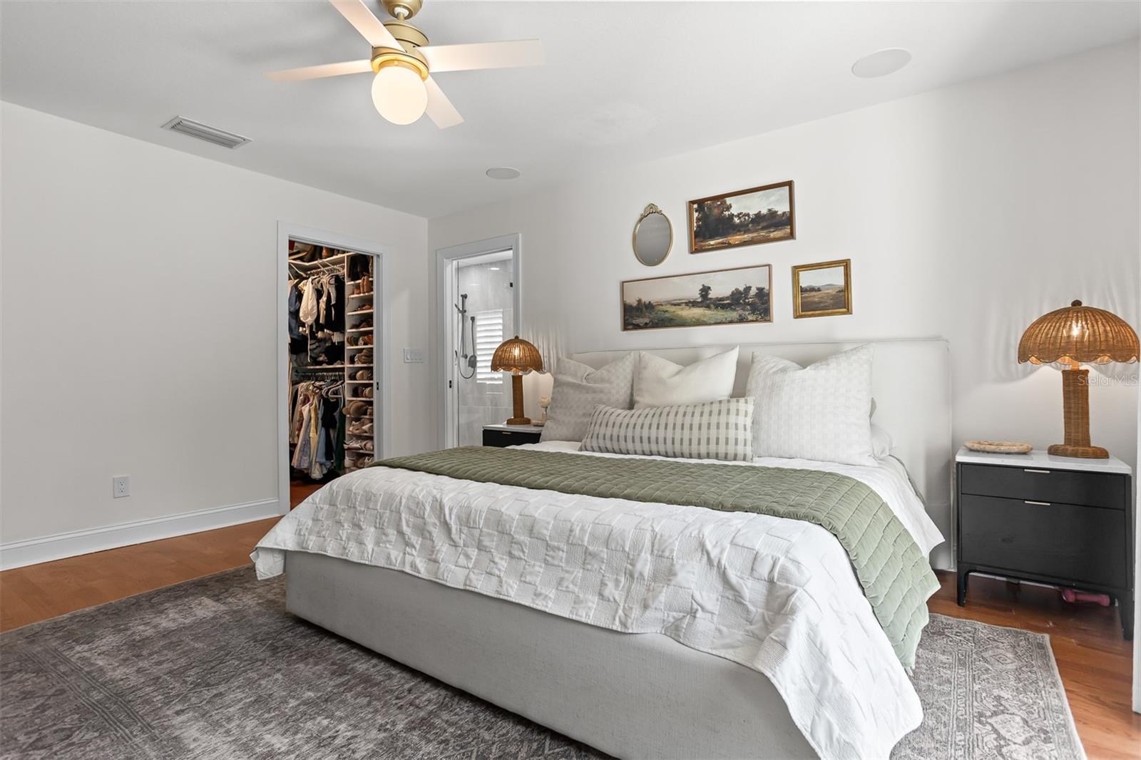 WOOD GROVE - Residential