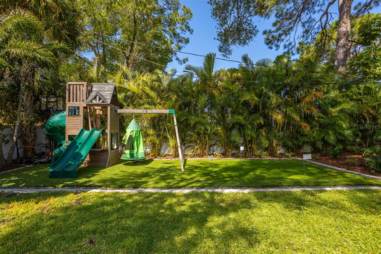 WOOD GROVE - Residential