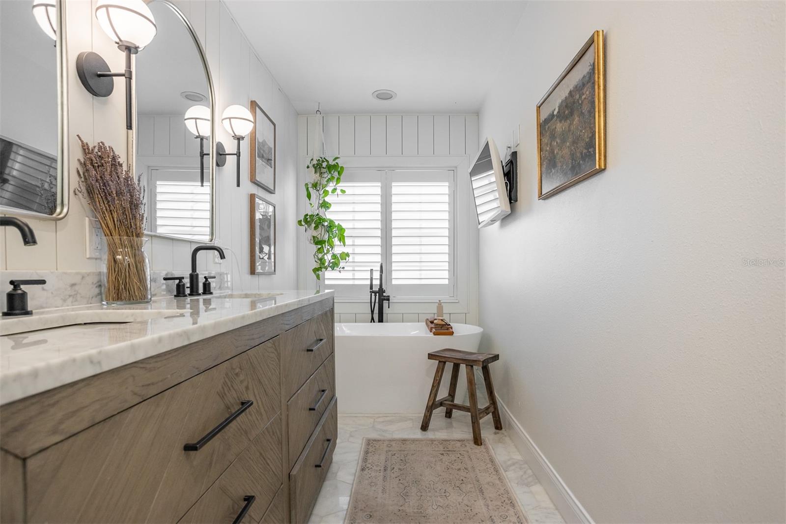 WOOD GROVE - Residential