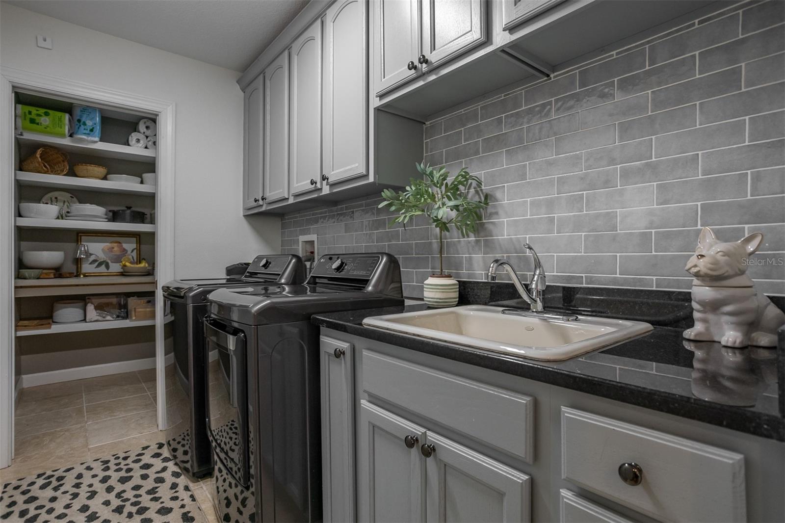 WOOD GROVE - Residential