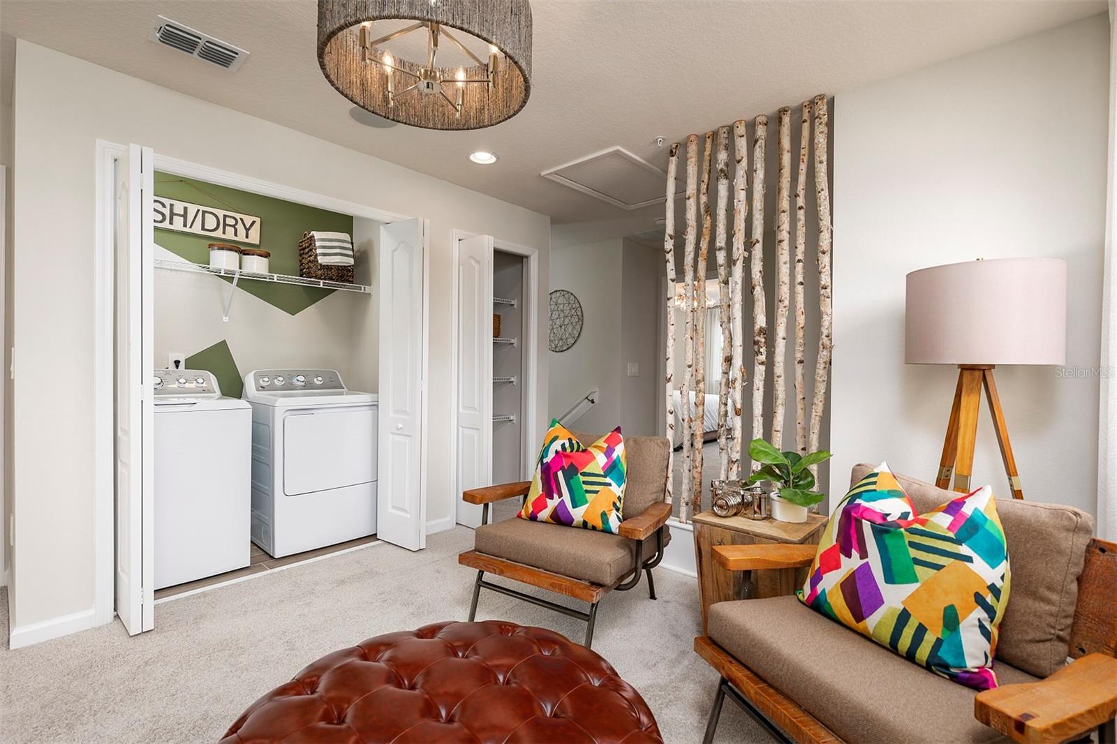 TOWNS AT LAKE MONROE COMMONS - Residential