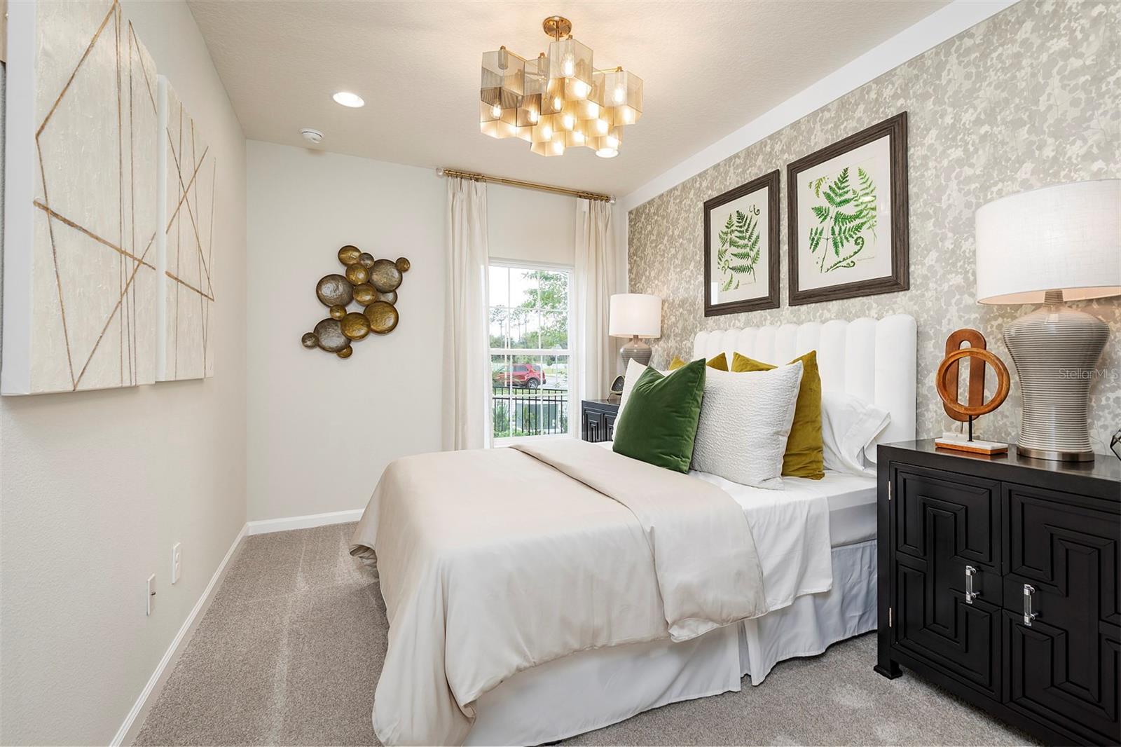 TOWNS AT LAKE MONROE COMMONS - Residential