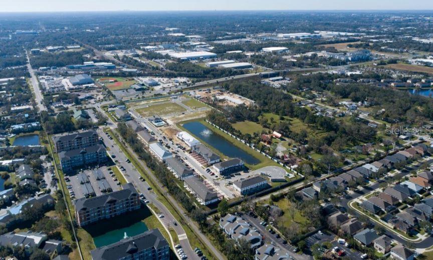 TOWNS AT LAKE MONROE COMMONS - Residential