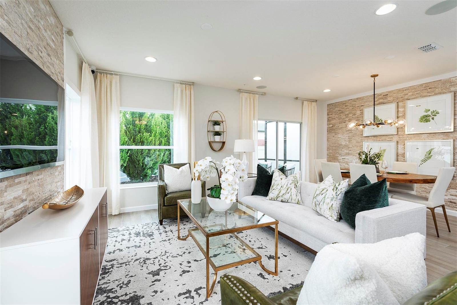 TOWNS AT LAKE MONROE COMMONS - Residential