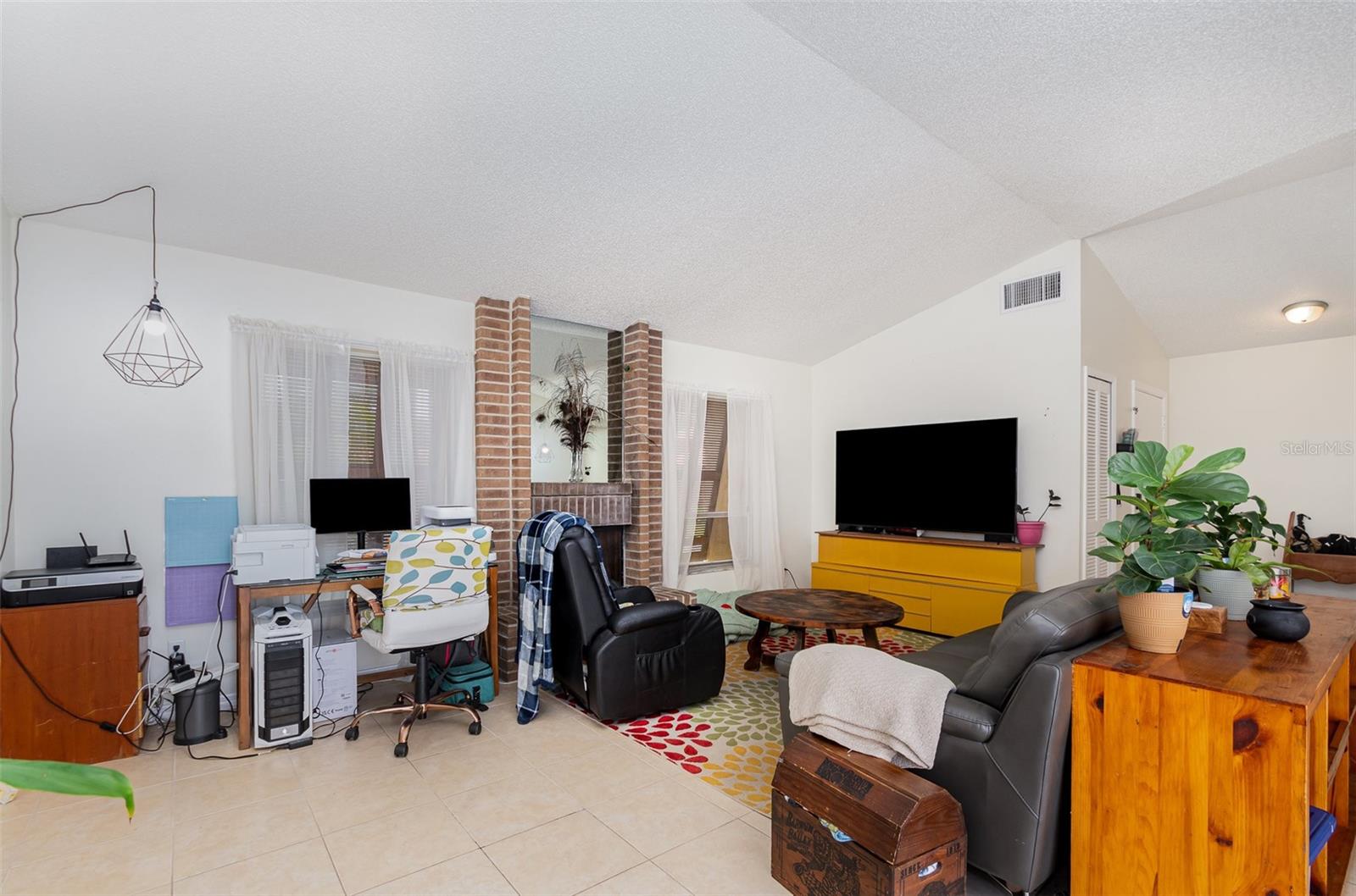 5031 NASSAU CIRCLE 8