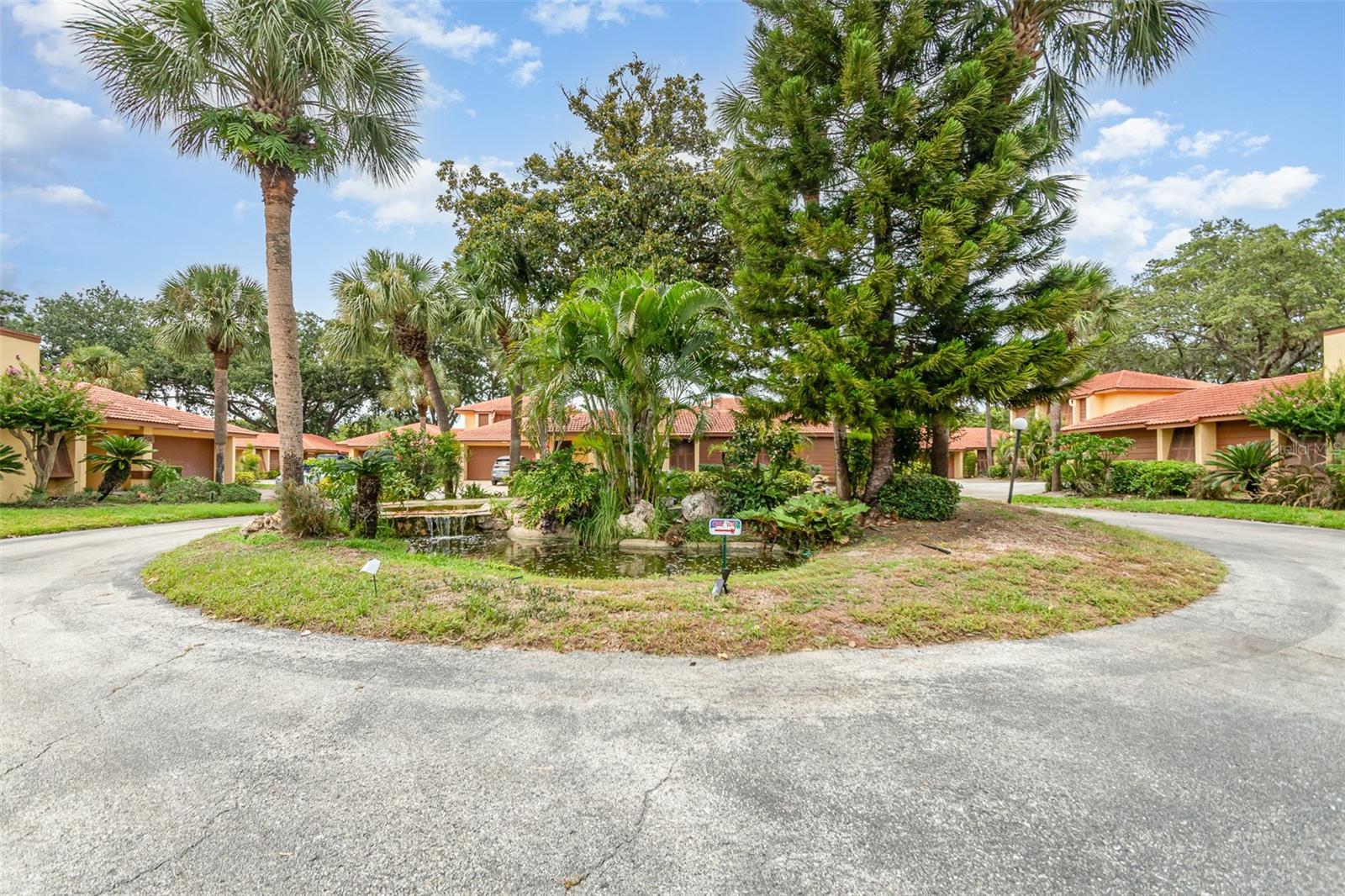 5031 NASSAU CIRCLE 8