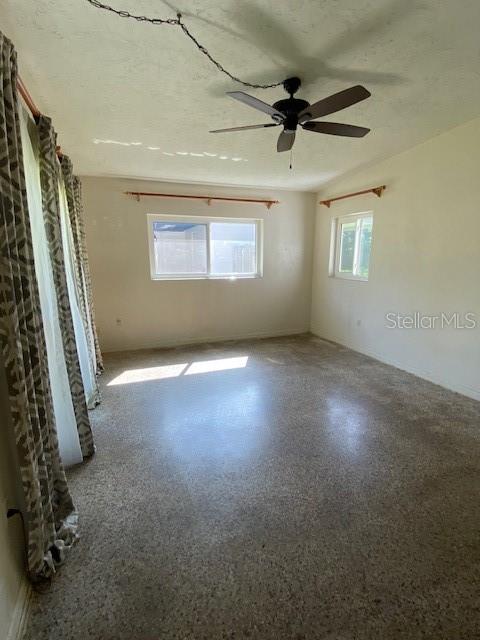 Casas a venda 3 - Jen Dantas 2122 RIDGE DRIVE