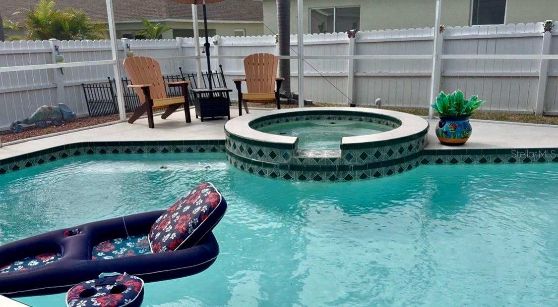 LAKE SEMINOLE VISTA SUB - Residential