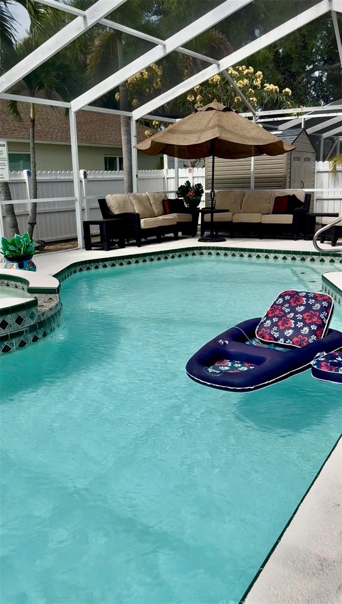 LAKE SEMINOLE VISTA SUB - Residential