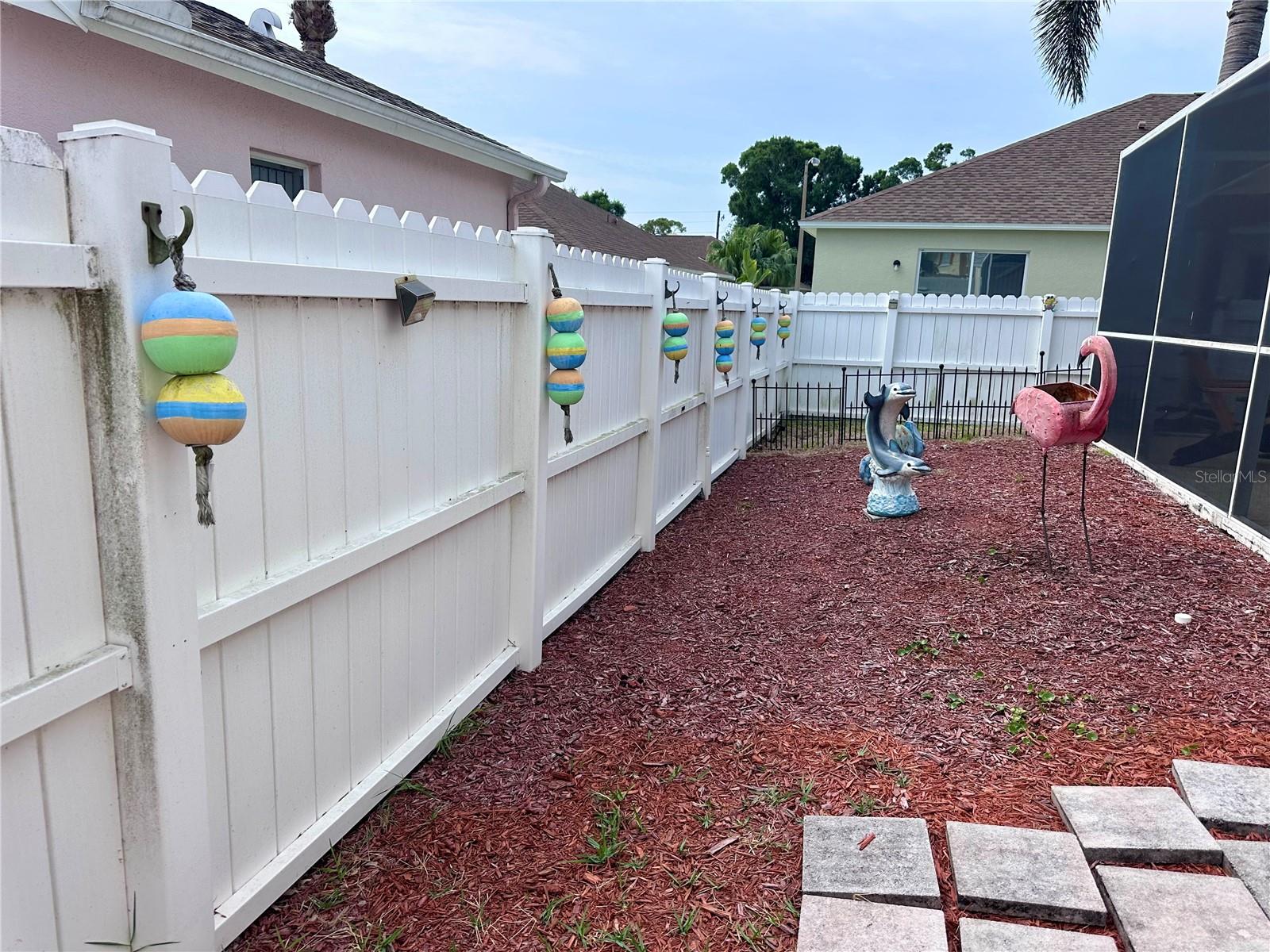 LAKE SEMINOLE VISTA SUB - Residential