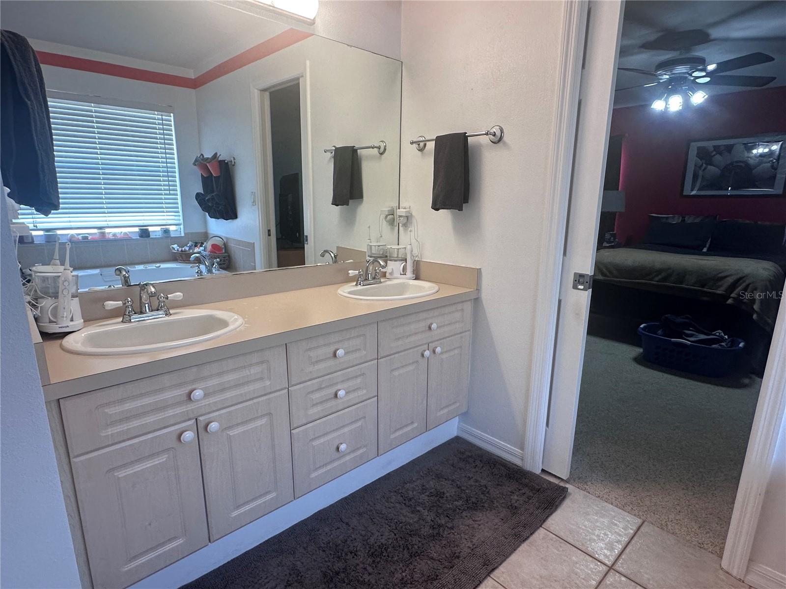 LAKE SEMINOLE VISTA SUB - Residential