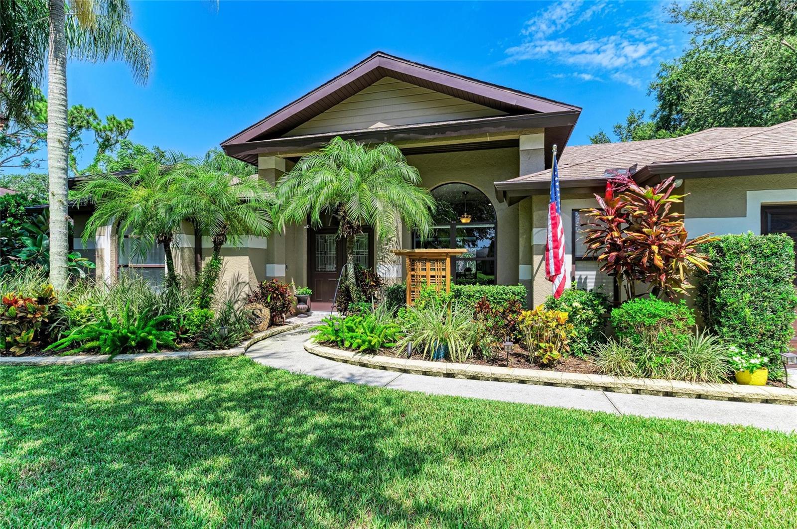 8416 PALM LAKES COURT