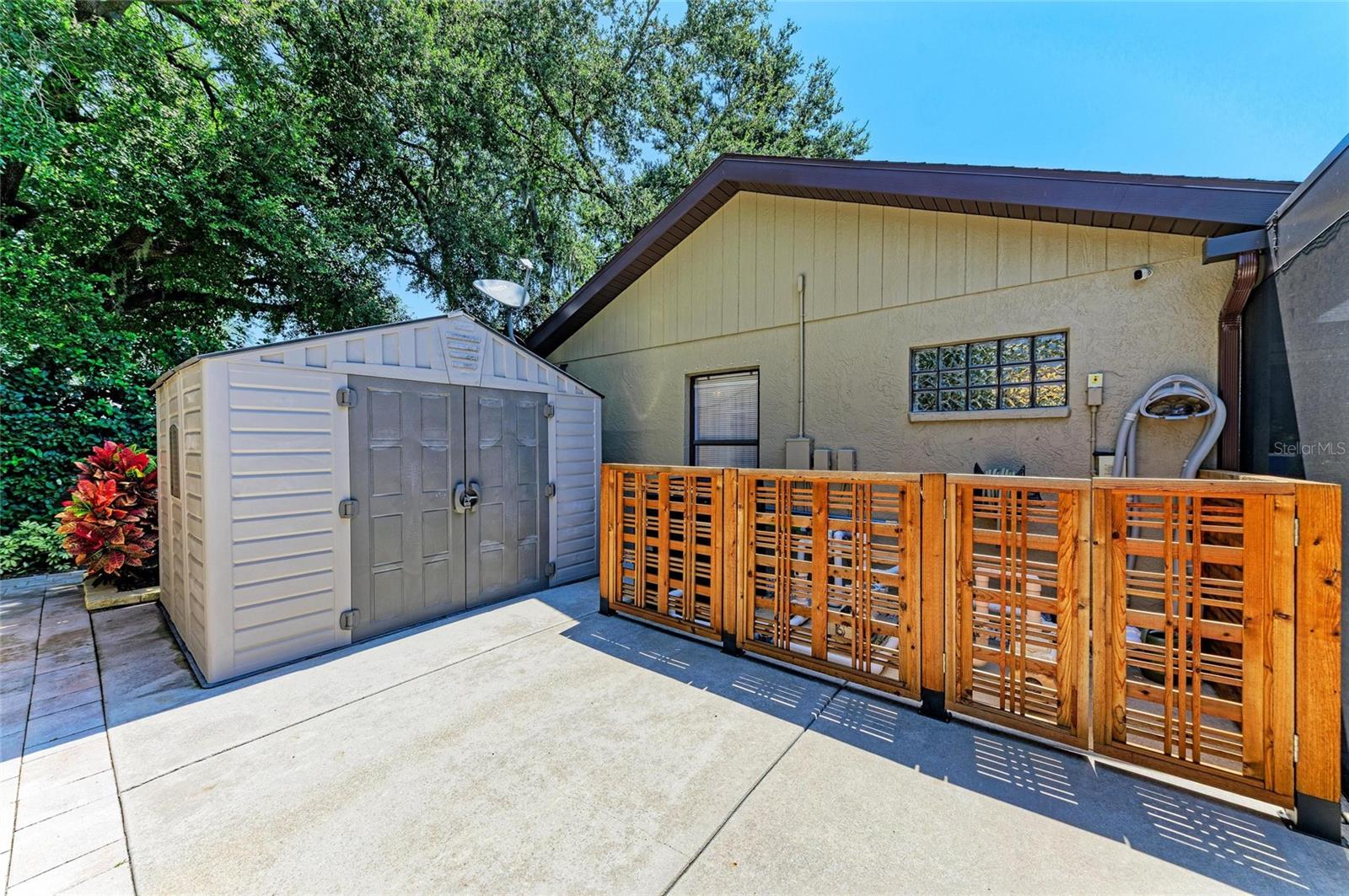 PALM WEST - Residential