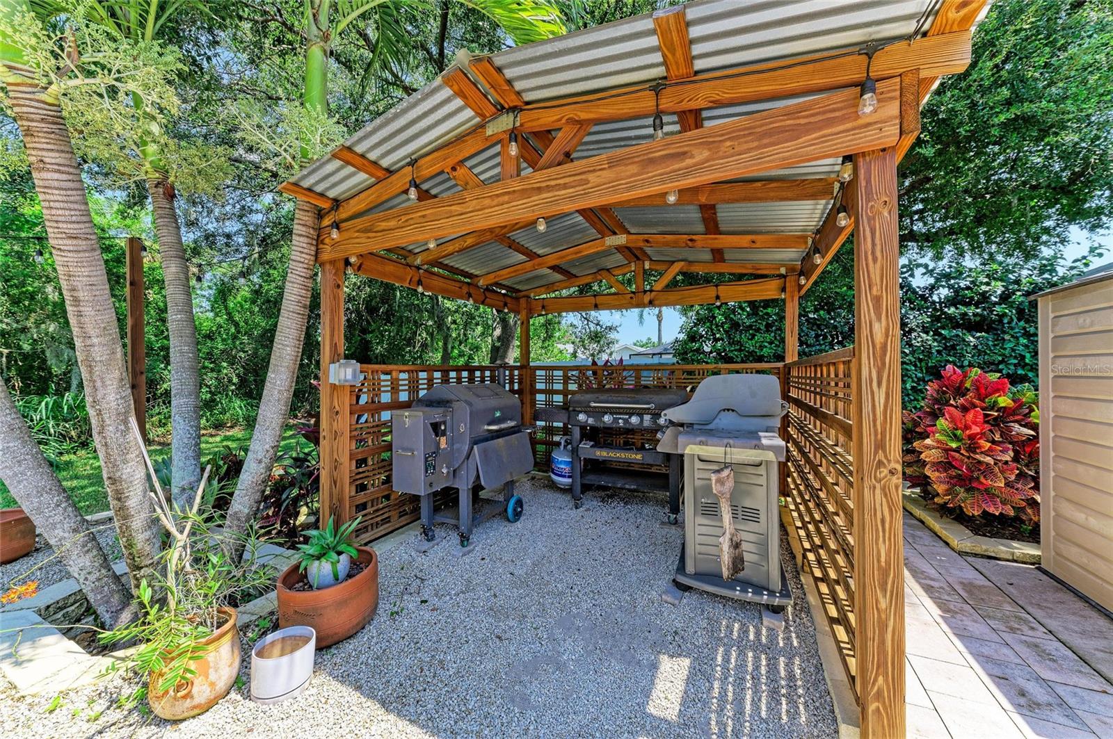 PALM WEST - Residential