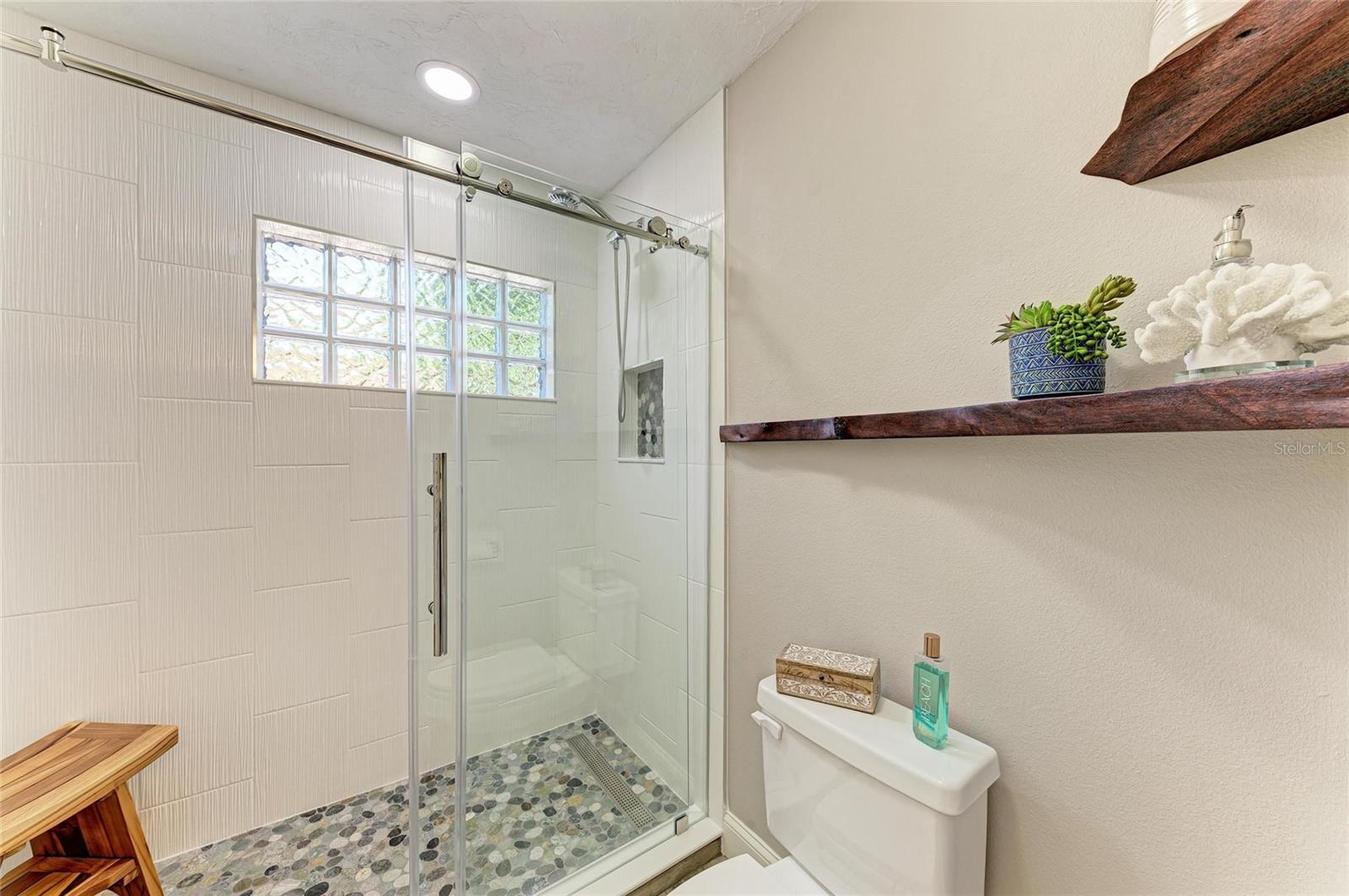 PALM WEST - Residential