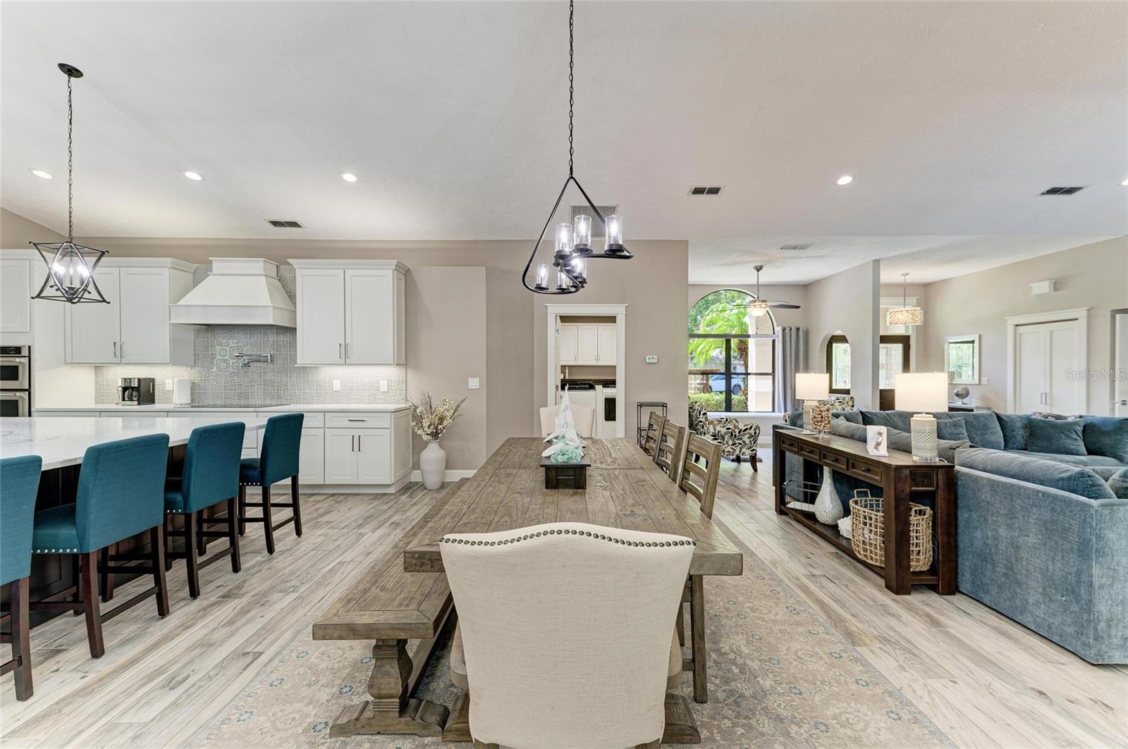 PALM WEST - Residential