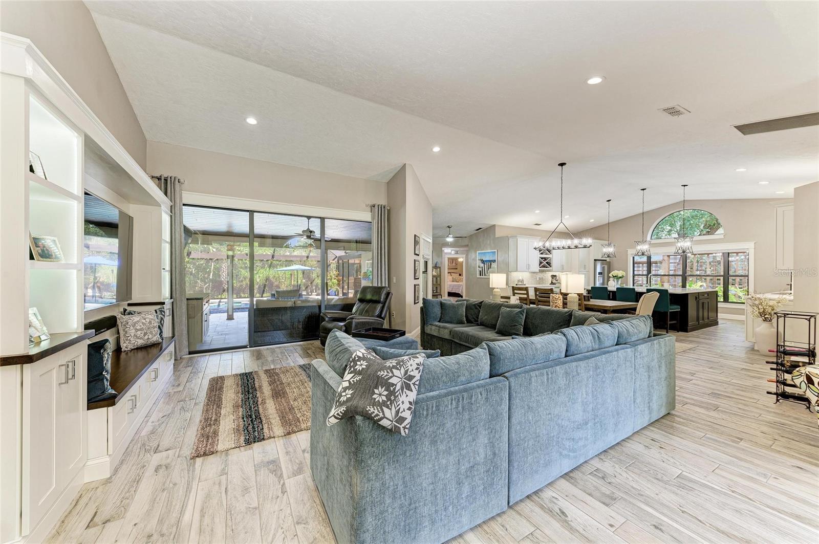 PALM WEST - Residential