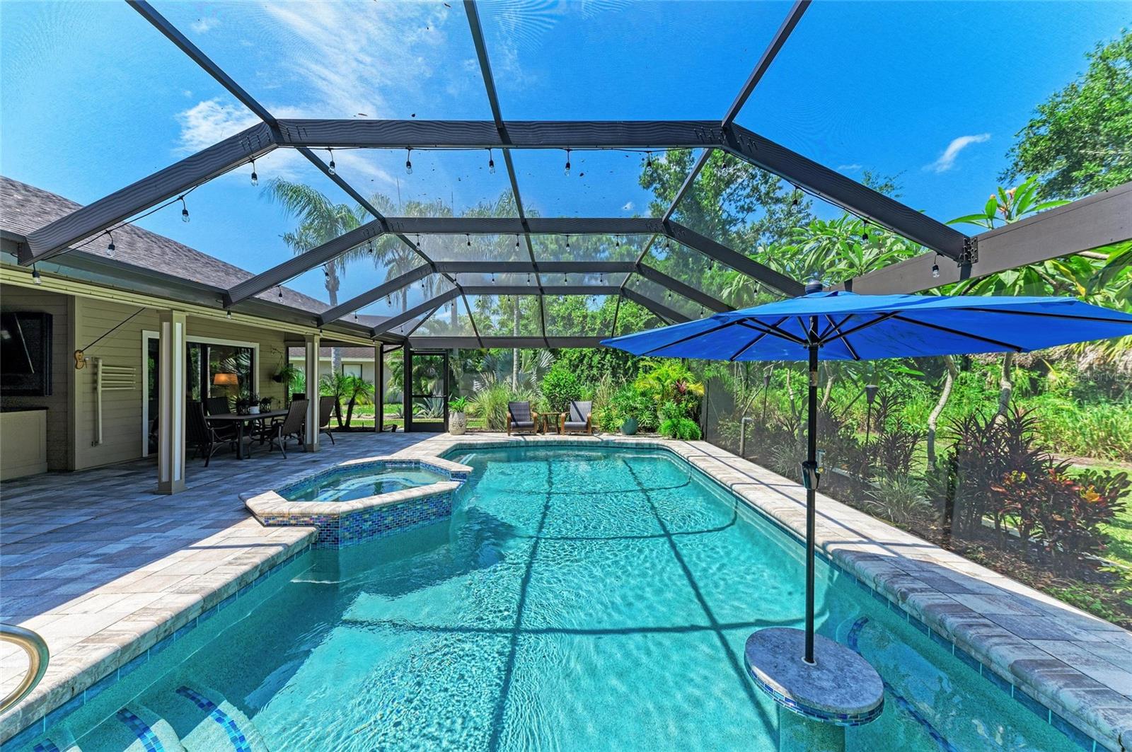 PALM WEST - Residential