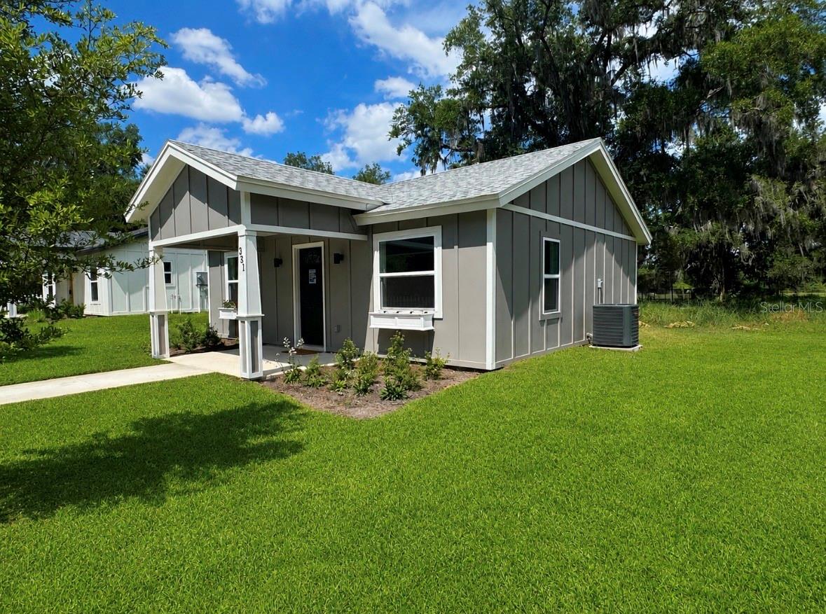 EDGE’S SECOND ADDITION TO THE TOWN OF GROVELAND - Residential