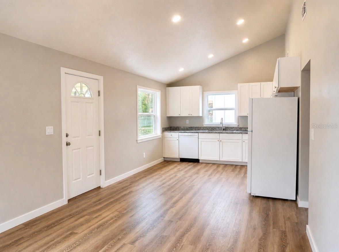 EDGE’S SECOND ADDITION TO THE TOWN OF GROVELAND - Residential
