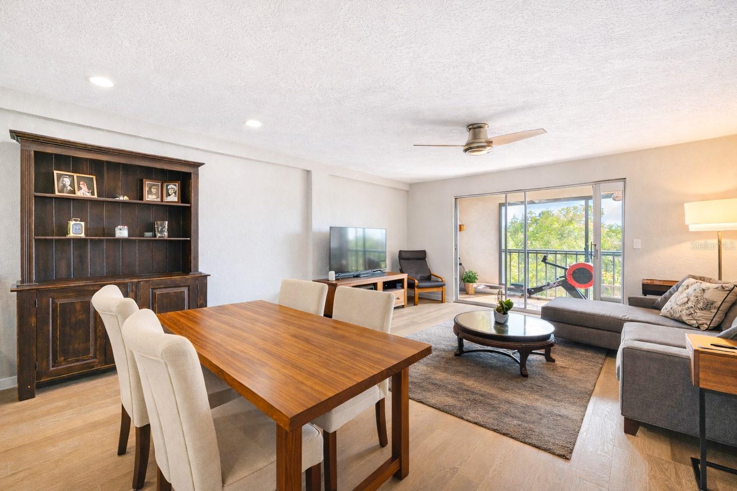 RACQUET CLUB NORTHEAST CONDO THE - Residential