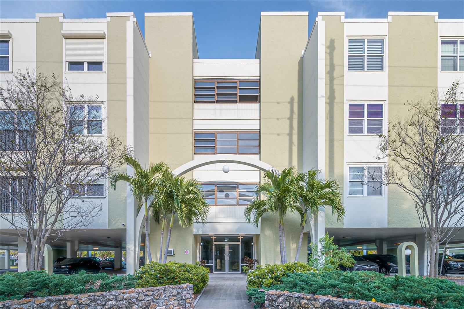 RACQUET CLUB NORTHEAST CONDO THE - Residential