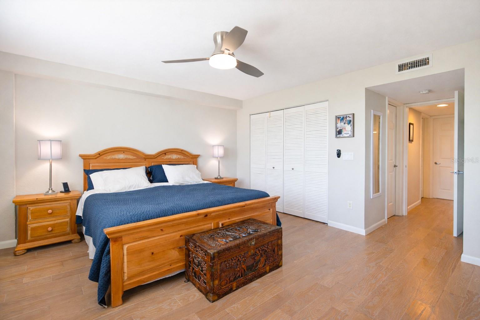 RACQUET CLUB NORTHEAST CONDO THE - Residential