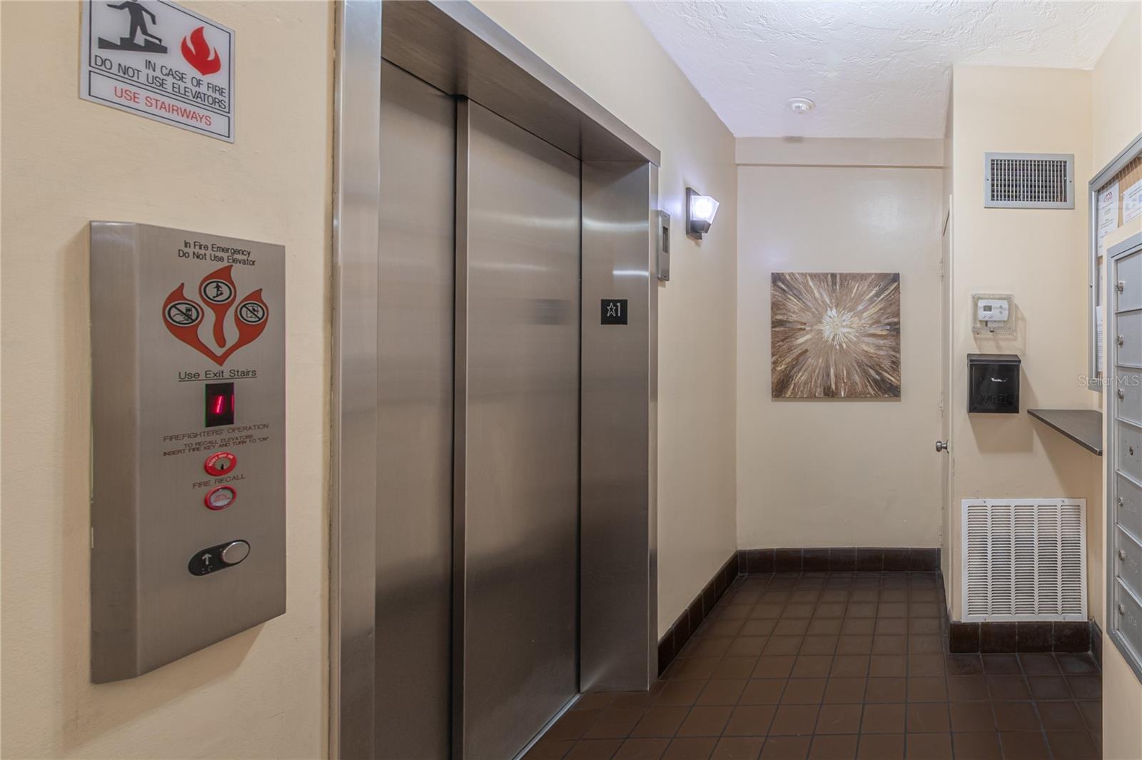 RACQUET CLUB NORTHEAST CONDO THE - Residential