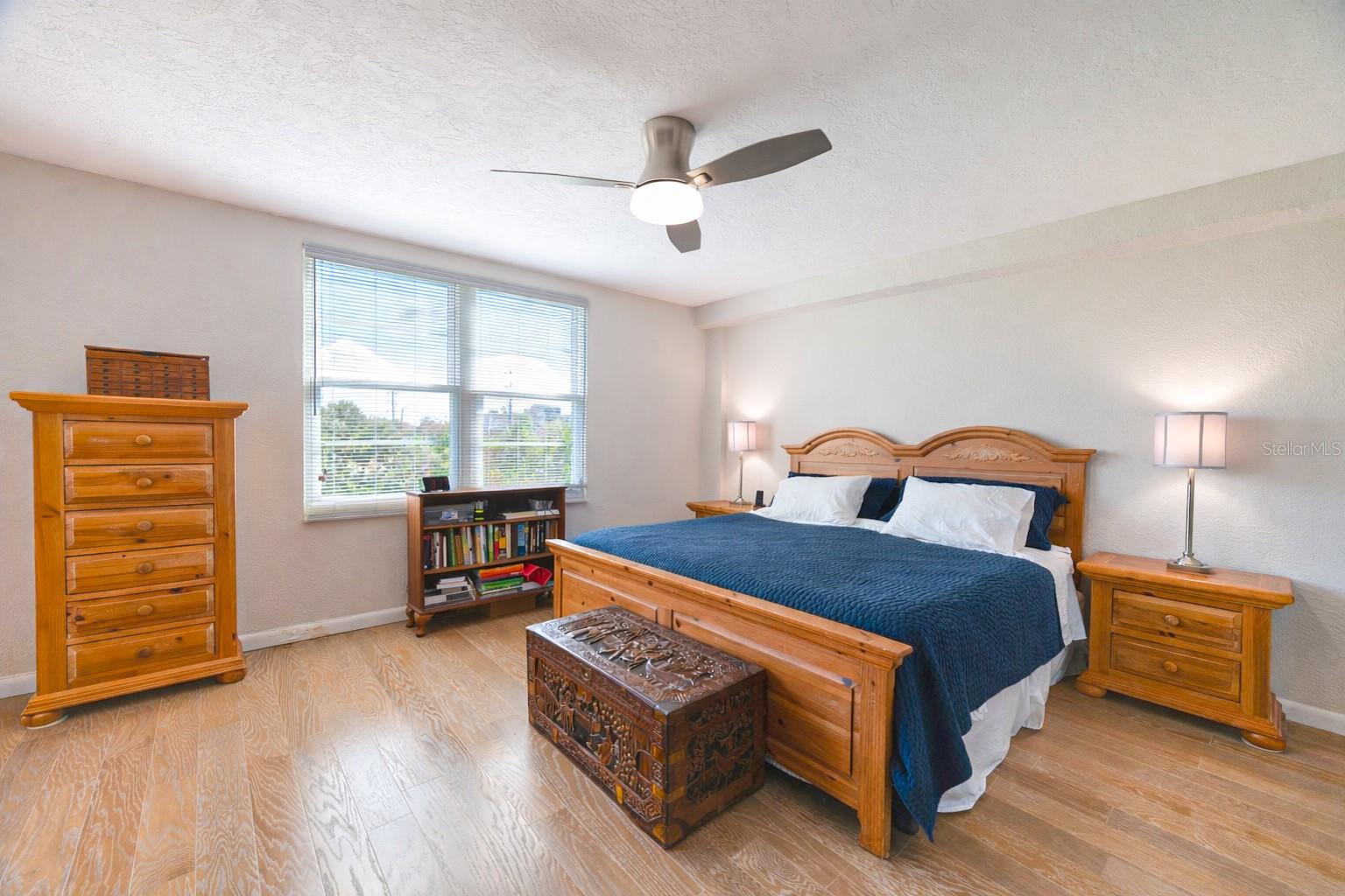 RACQUET CLUB NORTHEAST CONDO THE - Residential