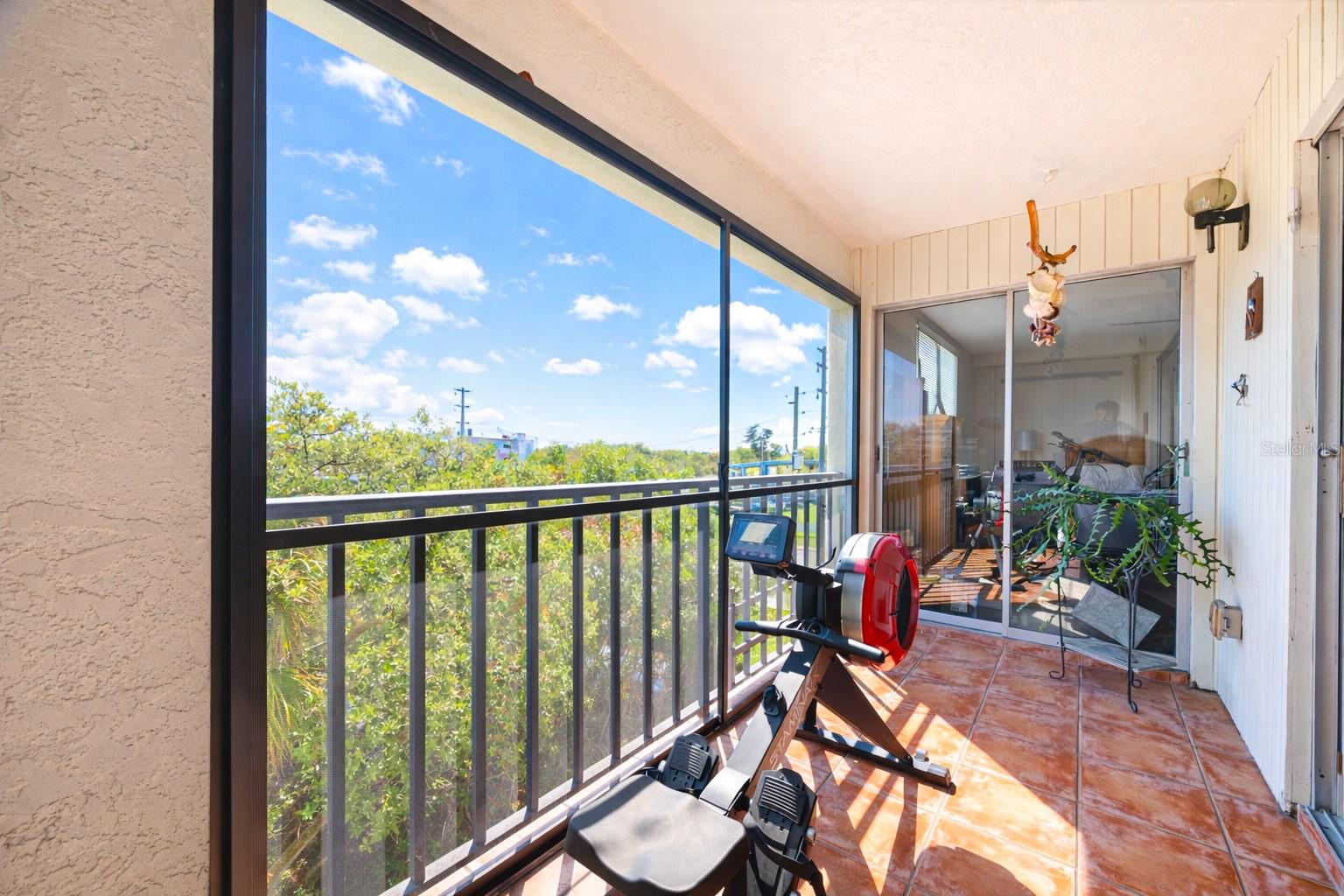 RACQUET CLUB NORTHEAST CONDO THE - Residential