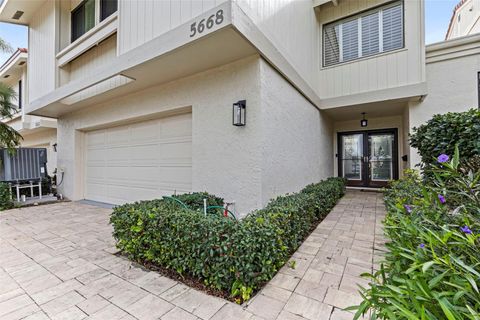 5668 ESCONDIDA BOULEVARD S ST PETERSBURG FL 33715