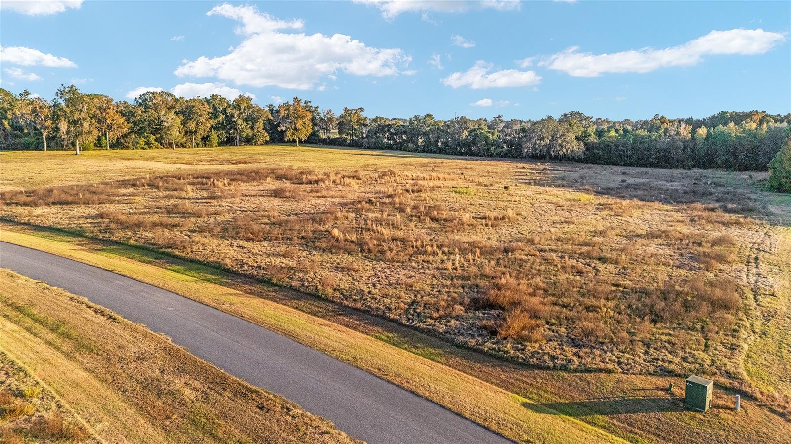 VIA PARADISUS - Land