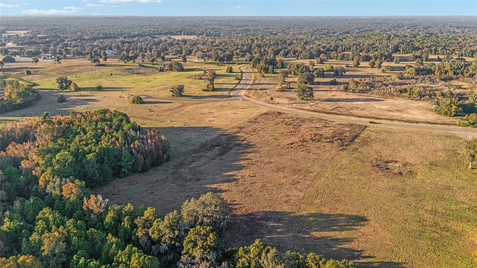 VIA PARADISUS - Land