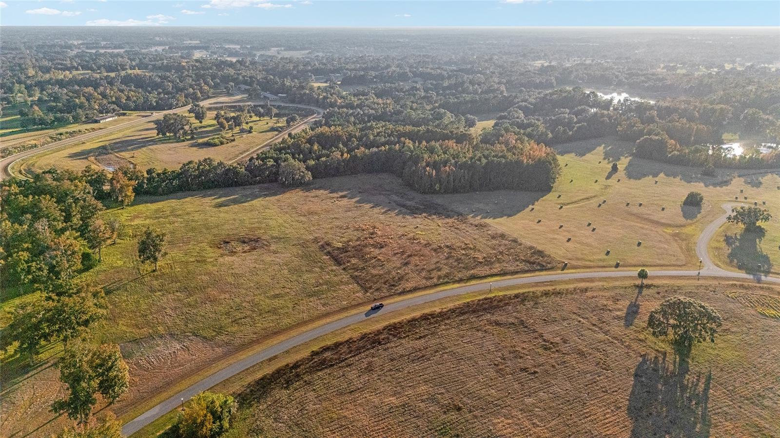 VIA PARADISUS - Land