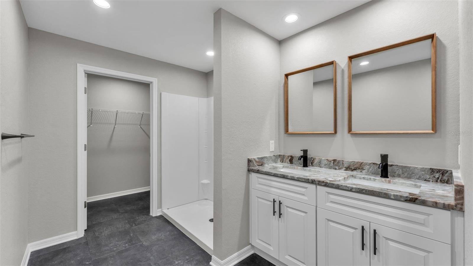 BOOTH DAISY D ADD - Residential