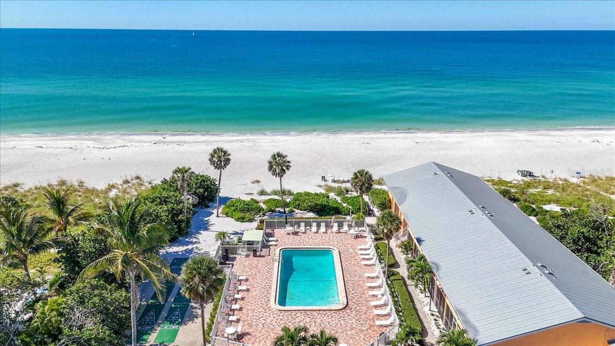 SILVER SANDS - Residential